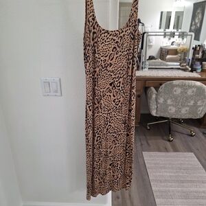Leopard Print Sleeveless Maxi Dress